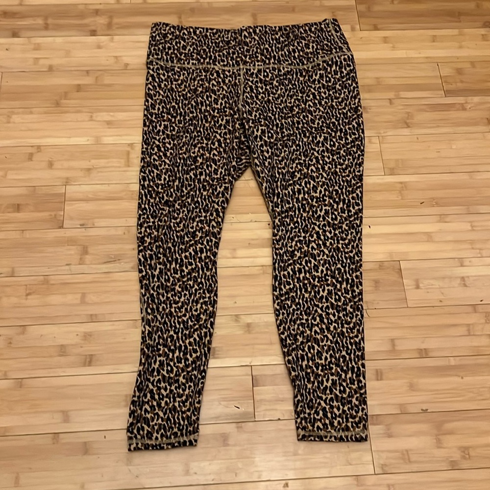 Fabletics cheetah print leggings
